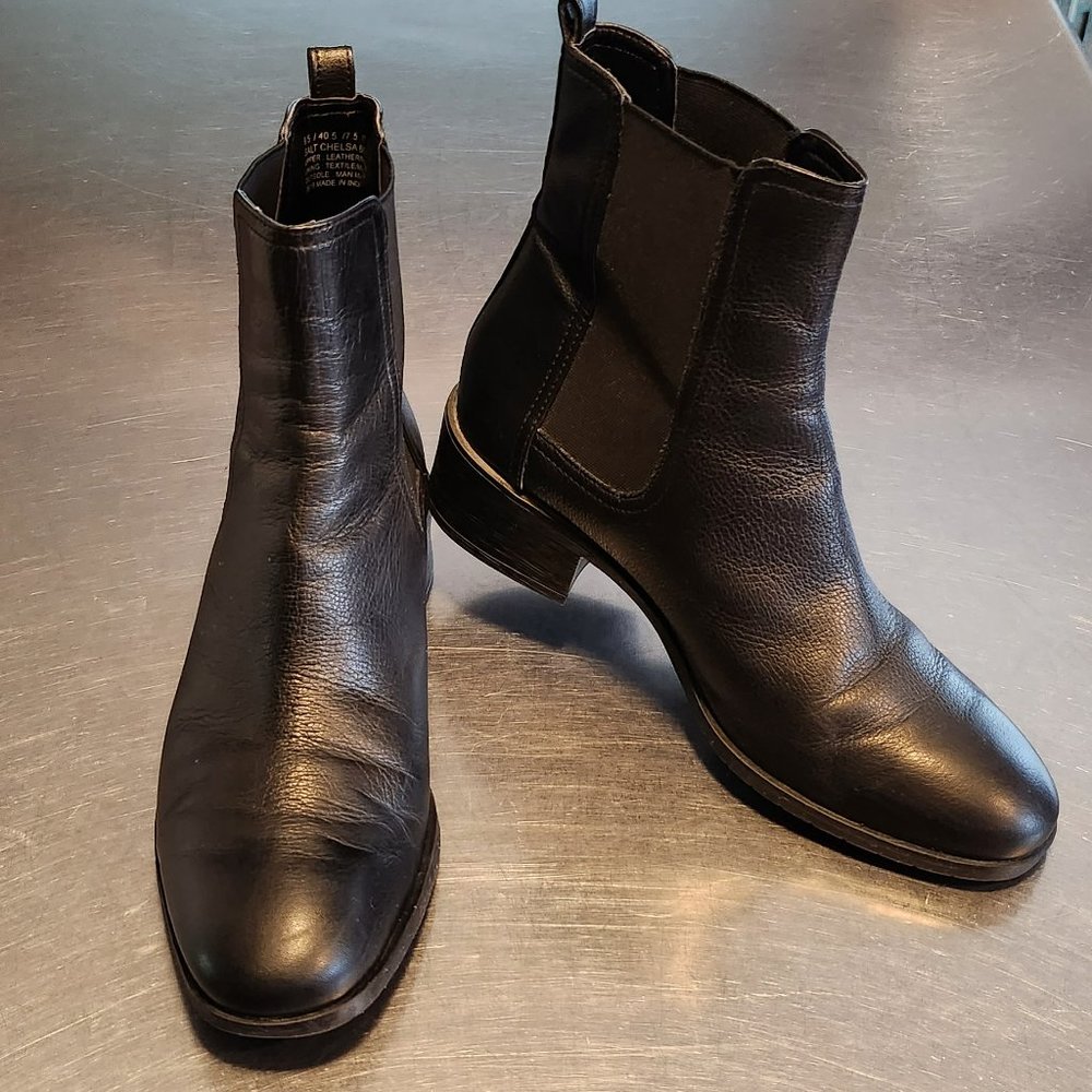 Kenneth Cole Reaction Salt Chelsea Ankle Boot | Size 9.5